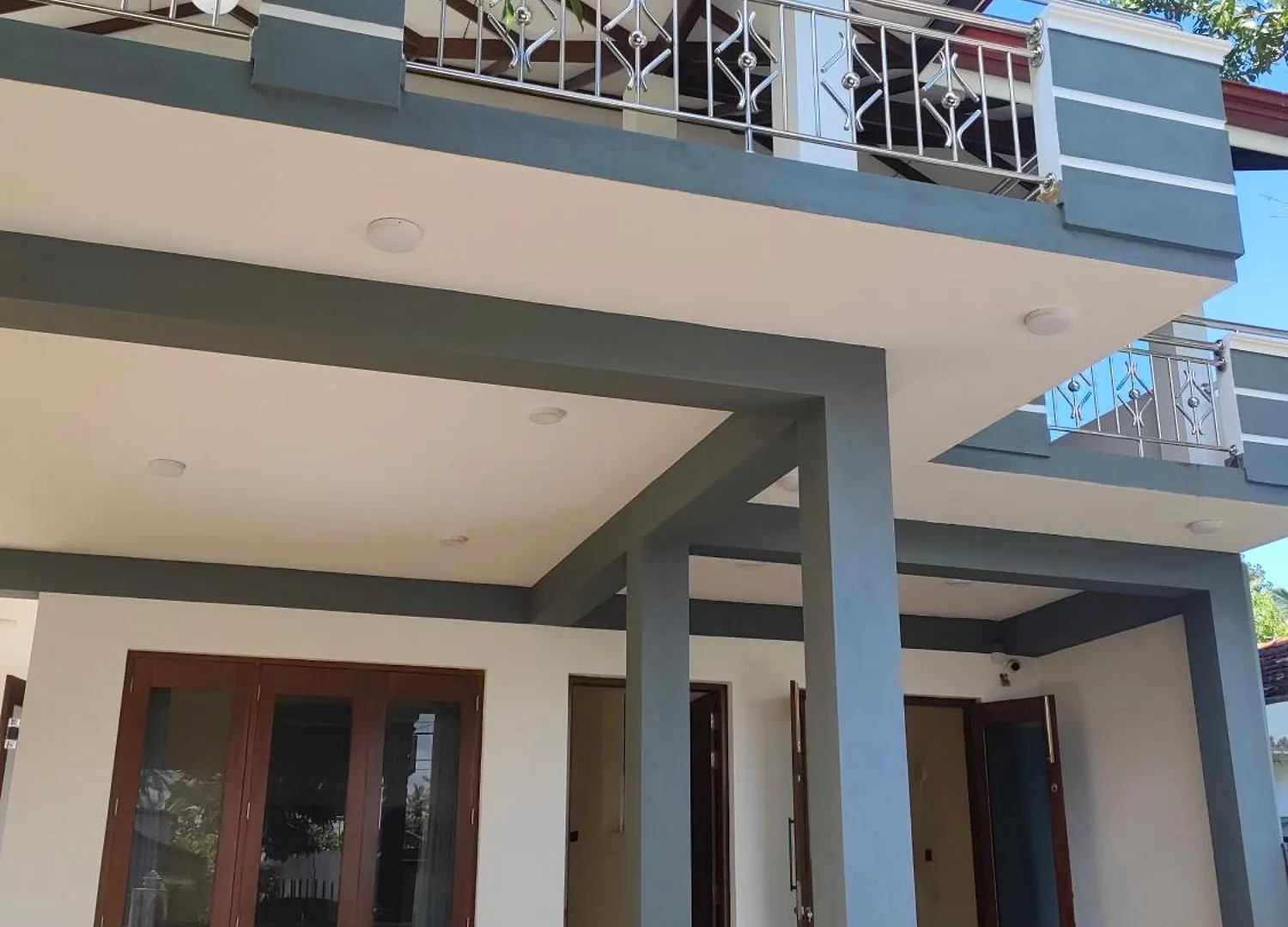 Villa Infinity Negombo Bed & Breakfast